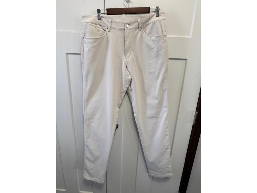 Lululemon Men's ABC Classic Fit 5 pocket pant in Bone square dot size 34 NWOT